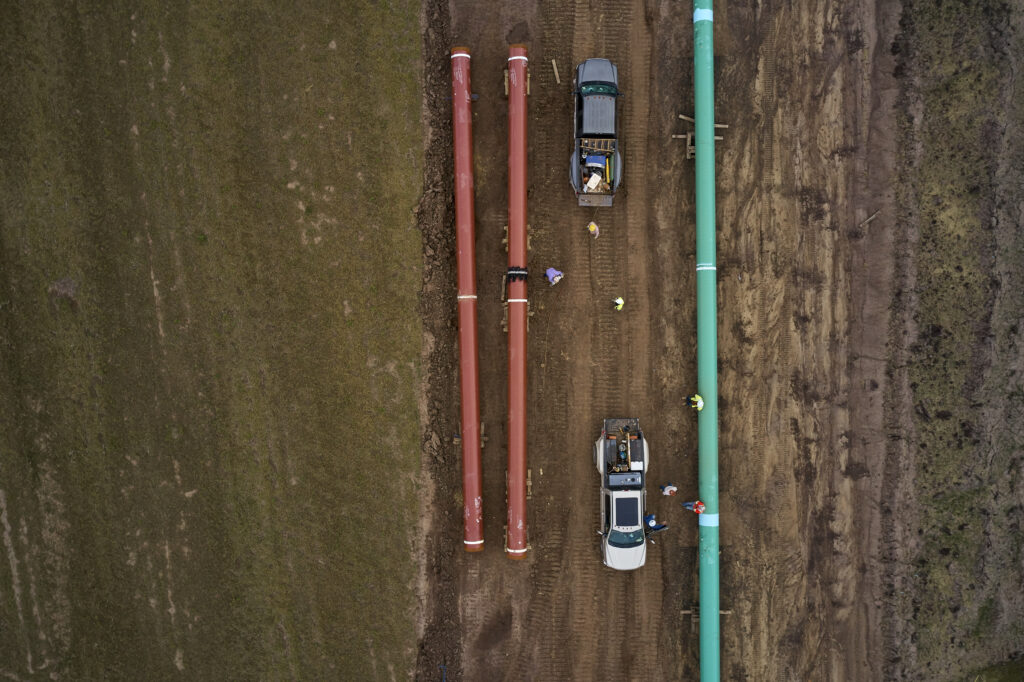 Pipeline construction in Kansas
